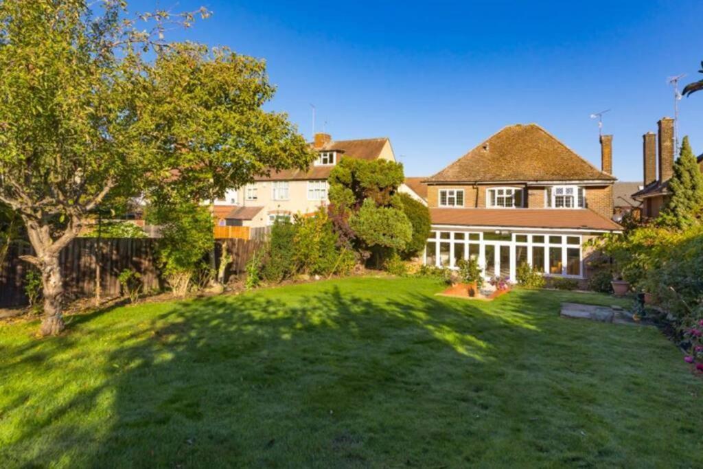 Rose Garden House Villa Luton  Dış mekan fotoğraf