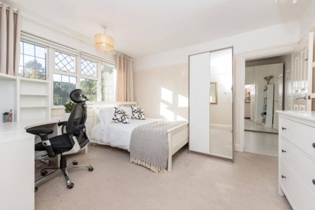 Rose Garden House Villa Luton  Dış mekan fotoğraf